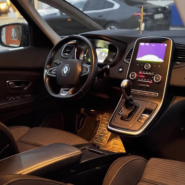 Renault Grand Scenic 2018